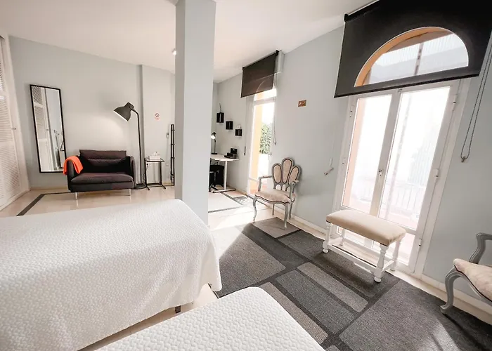 Beautiful Close To Puerto Banús By Villa *